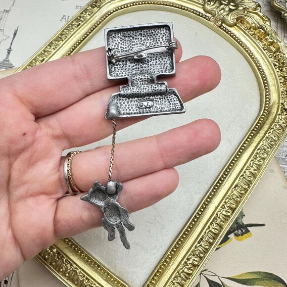 Vintage JJ Mouse Error Brooch Pin Computer Mouse Silver Tone - Picture 2 of 2